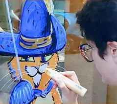 Laboratorio di disegno su vetrina